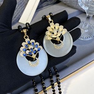 Korean Style Elegant <b>Long</b> <b>Necklace</b> With Plant Pendant Gold Tone Crystal Inlay For Women Fashion Jewelry Accessory - Product Image 5