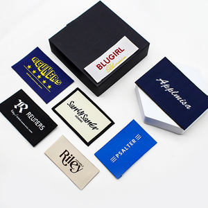 OEM de fábrica al por mayor personalizado satén tejido cuello etiquetas ecológicas de color personalizado cuidado privado algodón camiseta etiqueta forma de rollo - Product Image 3