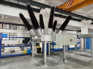 Interruptor de circuito de hexafluoruro de azufre (SF6) de alta tensión para exteriores de 72.5kV, 110kV, 126kV con transformador de corriente (TC) LW30 - Product Image 2
