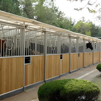 Cajas estables de caballos funcionales espaciosas de alta calidad prácticas de 12 pies, comodidad moderna personalizada, caballo estable portátil para exteriores