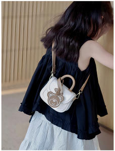 Kinder Umhängetasche, Fabrik Großhandel Handtaschen 2025 Kinder Mode Taschen Mit Bär Anhänger - Product Image 2