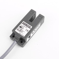 Capteur photoélectrique à fente DOMENZI DM-07N1 NPN 4 broches avec connecteur M8 pour la détection sur les machines d'étiquetage