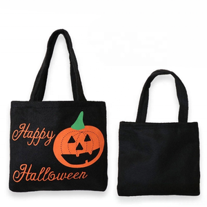 Décorations d'Halloween en gros : Sacs à bonbons en tissu non tissé en forme de citrouille, Sacs de déguisement fantôme pour Halloween - Product Image 4