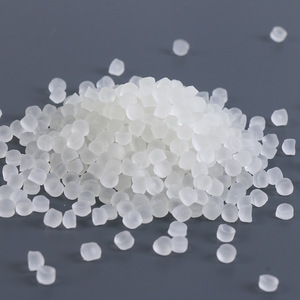 Granules en cristal flexibles de PVC de composé de PVC pour les granules ondulés d'animal familier de tuyau - Product Image 6