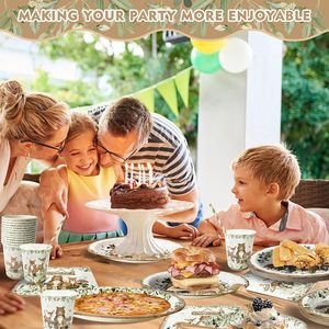 Set di Stoviglie Usa e Getta per Festa Baby Shower a Tema Safari e Giungla - Per 50 Ospiti, Include Piatti, Tovaglioli, Bicchieri, Cannucce e Forchette - Product Image 4
