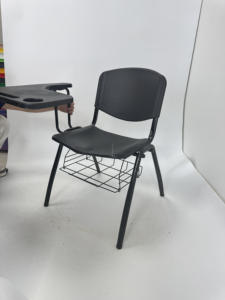 Chaise d'école avec bureau pliable et panier en fil métallique, chaise en plastique avec rangement pour les élèves - Product Image 3