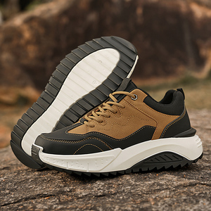 Chaussures de luxe Baskets d'extérieur tendances pour hommes et femmes Vente en gros Chaussures de marche personnalisées pour hommes Chaussures de haute qualité pour hommes - Product Image 1