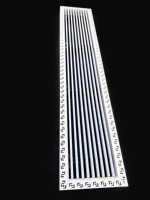 Grille invisible pour bouche d'aération linéaire encastrée, convient aux plafonds intérieurs.