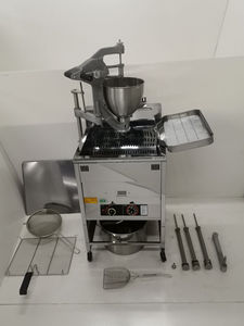 Ba khuôn <span class=keywords><strong>Mochi</strong></span> Donut tạo thành máy Donut bóng Máy làm Donut máy tự động - Product Image 4