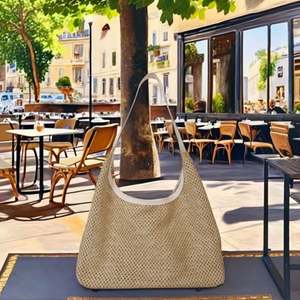 Nouveaux sacs à bandoulière pour femmes noires, sacs à main en cuir luxueux pour femmes, sacs à bandoulière carrés en forme de chaîne, sacs à main pour femmes - Product Image 3