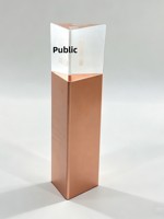 Trophée en cristal d'oxydation triangulaire minimaliste, socle métallique haut de gamme personnalisé, gravure pour réunion annuelle d'entreprise, employé