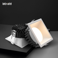 Plafonnier LED encastré carré 100 °   Plafonnier encastré en aluminium moulé sous pression avec diffuseur PC pour hôtel, bureau, restaurant