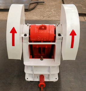 Kleine Breker 150X250 200X300 250X400 Kaakbreker Kleine Mobiele Kaakbreker Concurrerende Prijs Bouwafval Baksteenfabriek Klz - Product Image 5