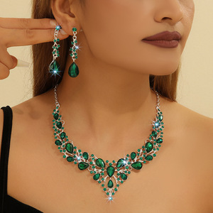 Éxito de Ventas Transfronterizo: Conjunto de Collar y Pendientes de Novia con Pedrería Europea y Americana para Banquetes y Fiestas, Atrevido y Elegante - Product Image 2