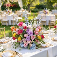 Centre de table artificiel en soie blanche et verte de 50 cm, mélange de roses, de delphiniums et de magnolias pour la décoration de table de mariage