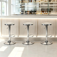 Comptoir de bar et îlot de cuisine de luxe léger, style industriel minimaliste, texture argentée brillante, réglage de la hauteur par vérin à gaz