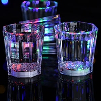 Bar Supply Led En Plastique Verre À Boire Tasse Liquide Eau Activé Allumer En Plastique Glowing Cup Boire Flash Lumière Led Tasse Tasse