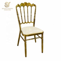 Chaise de banquet empilable en fer doré de luxe style Napoléon pour mariage, hôtel, fête et événement - Vente en gros