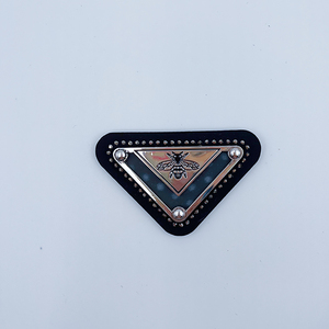 <span class=keywords><strong>Patch</strong></span> in pelle triangolare personalizzate con Logo in metallo etichetta di moda per vestiti e indumenti - Product Image 5