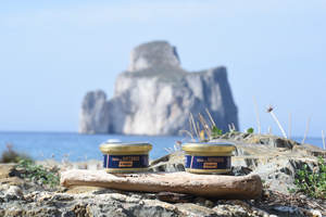 Bottarga italienne de haute qualité 50g, œufs de mulet et d'anchois salés, crème d'essence de fruits de mer en pot stérilisé, Sarda Sapori pour garniture - Product Image 2