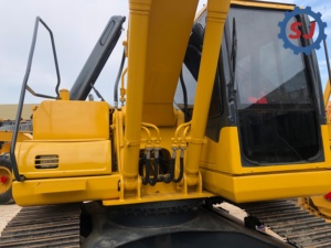 รถขุดไฮดรอลิกแบบตีนตะขาบ Komatsu PC200 มือสอง พร้อมระบบไฮดรอลิกประสิทธิภาพสูง - Product Image 3