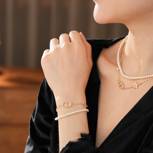 Collier français rétro haut de gamme lettre étoile perle pour femmes lumière luxe polyvalent double couche clavicule chaîne - Product Image 4