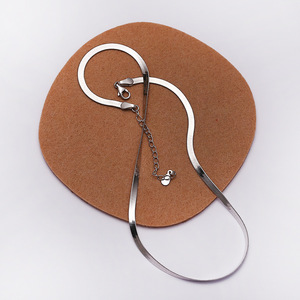 Collana in <span class=keywords><strong>Argento</strong></span> <span class=keywords><strong>925</strong></span> all'Ingrosso di Fabbrica, Catena a Serpente da 4MM per <span class=keywords><strong>Uomo</strong></span> e Donna, Gioielli di Coppia in <span class=keywords><strong>Argento</strong></span> Sterling, Catena a Spiga - Product Image 6