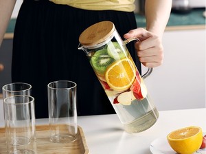 <span class=keywords><strong>Carafe</strong></span> en verre à haute teneur en borosilicate de 1000ml et 1500ml avec couvercle en bambou pour boisson, jus, thé ou eau - Product Image 6