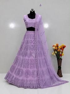 Magnifique ensemble de mariage ethnique Lehenga Choli entièrement brodé avec de véritables embellissements miroir faits à la main, prêt-à-porter - Product Image 1