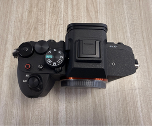 Caméra numérique professionnelle de streaming en direct A7IV avec capteur CMOS plein format 4K et batterie rechargeable A7 M4 - Product Image 3