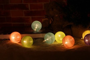 Luci a Sfera LED in Cotone 2025, Mini Catena Luminosa a <span class=keywords><strong>Batteria</strong></span>, Classificazione IP44, Garanzia di 2 Anni, per Natale, Interni ed Esterni - Product Image 4