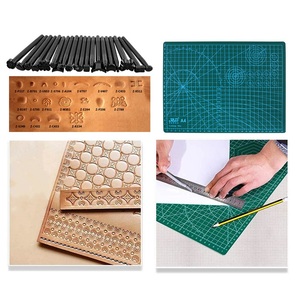 Nhà Máy Trực Tiếp Bán Dụng Cụ Da Đục Lỗ Khâu Cắt Hai Màu Bốn Khóa Cài Đặt Và Công Cụ - Product Image 3