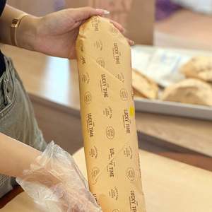 Papel Reciclable Biodegradable Personalizado al por Mayor, Antigrasa de una Cara, para Envasado de Alimentos y Productos Horneados - Product Image 5