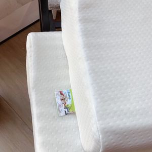 หมอนยางพาราธรรมชาติของไทยมีแกนหมอนยางนวดอนุภาคสูงและต่ําแบบโค้ง - Product Image 5