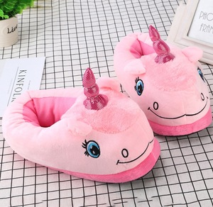 Pantofole da Casa per Adulti a Forma di Capra con Corna Dorate, Colori Bianco, <span class=keywords><strong>Viola</strong></span> e Rosa - Product Image 6