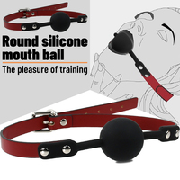 Kit de bondage BDSM GuiYe en cuir PU, jouets sexuels pour couples, ensemble de jeux de rôle avec menottes, attaches pour les jambes, bandeau pour les yeux, bâillon, collier, fouet