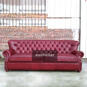 Bộ <span class=keywords><strong>Sofa</strong></span> Phòng Khách Phong Cách Châu Âu <span class=keywords><strong>Chesterfield</strong></span> Da Thật Da Đỏ Bộ <span class=keywords><strong>Sofa</strong></span> <span class=keywords><strong>Sofa</strong></span> Cao Wing Back <span class=keywords><strong>Sofa</strong></span> Da Hiện Đại - Product Image 2