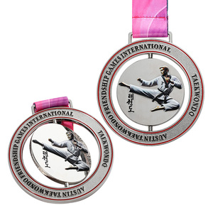 Medallas giratorias de Taekwondo y Karate, medallas deportivas personalizadas, chapadas en plata, con pulverización de color 3D, pose de patada y texto coreano, medalla giratoria. - Product Image 1