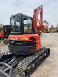 รถขุดขนาดเล็กมือสอง รุ่น U55-4 ขนาด 5.5 ตัน กำลังขุดสูง พร้อมปั๊มและเกียร์บ็อกซ์ - Product Image 3