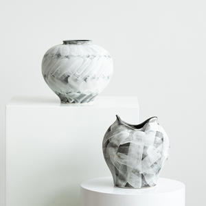 Nouveau <span class=keywords><strong>vase</strong></span> en céramique chinoise <span class=keywords><strong>de</strong></span> style européen vintage, motif floral à l'encre <span class=keywords><strong>aquarelle</strong></span> blanche, ornements d'arrangement floral, sens raffiné - Product Image 4