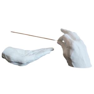 Elegante Escultura de Hada de Resina, Arte Folclórico, Adorno Único para Decoración del Hogar, para Coleccionistas de Arte - Product Image 5