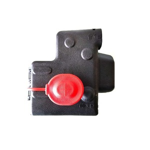 Caja de protección del terminal positivo de la batería original de fábrica 68239639AA para Dodge Darts - Product Image 1