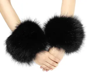 Factory Wholesale Faux Raccoon fox Fur Wrist Cuffs Warmer Arm Band Wrist Guard Fashion Accessory Reusable Wrist Cuffs for Women