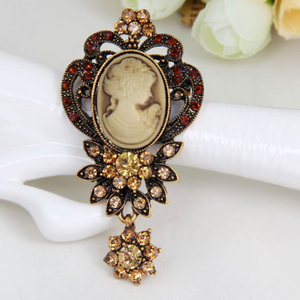 ビクトリア朝のジュエリーブローチビンテージ美容ヘッドブローチクイーンエリザベスフィギュア合金子供用ウェディングジュエリー - Product Image 4