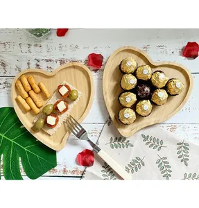 Creative Tableware Wood Tray For Fruit Snacks Rustic Decor Hand-carved Wood Heart Shape Dish
