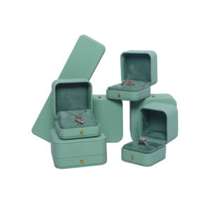 Elegante Scatola Porta Gioielli di Lusso in Pelle PU Verde con Fodera in Camoscio, Forma Rettangolare per Anelli/Bracciali e Collane, Confezione Regalo - Product Image 1