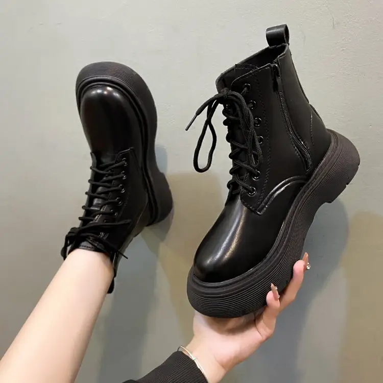 공장 직접 가격 야외 패션 캐주얼 블랙 미끄럼 방지 마틴 앵클 부츠 여성용 신발