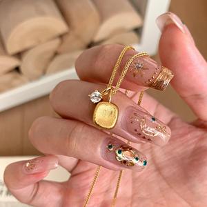 Collar de Plata Pura S925 con Acabado Cepillado, Lujoso y Moderno con Diseño de Nicho Personalizado, Elegante y Sencillo con Zirconia - Product Image 1