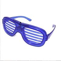 Lunettes de soleil lumineuses LED pour Noël, accessoires de cosplay pour adultes et enfants, jouet lumineux pour Halloween, accessoires de fête néon
