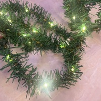 DIY Weihnachtsbaum-Lampe & Dekorative Wandlampe mit LED Warmweißen Lichtern Batteriebetrieben Umweltfreundlich Nordischer Stil für Innenbereich